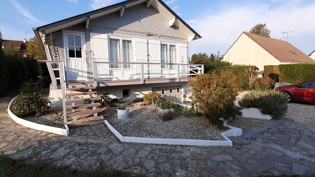 Photo of Outdoor in Neaufles-Saint-Martin