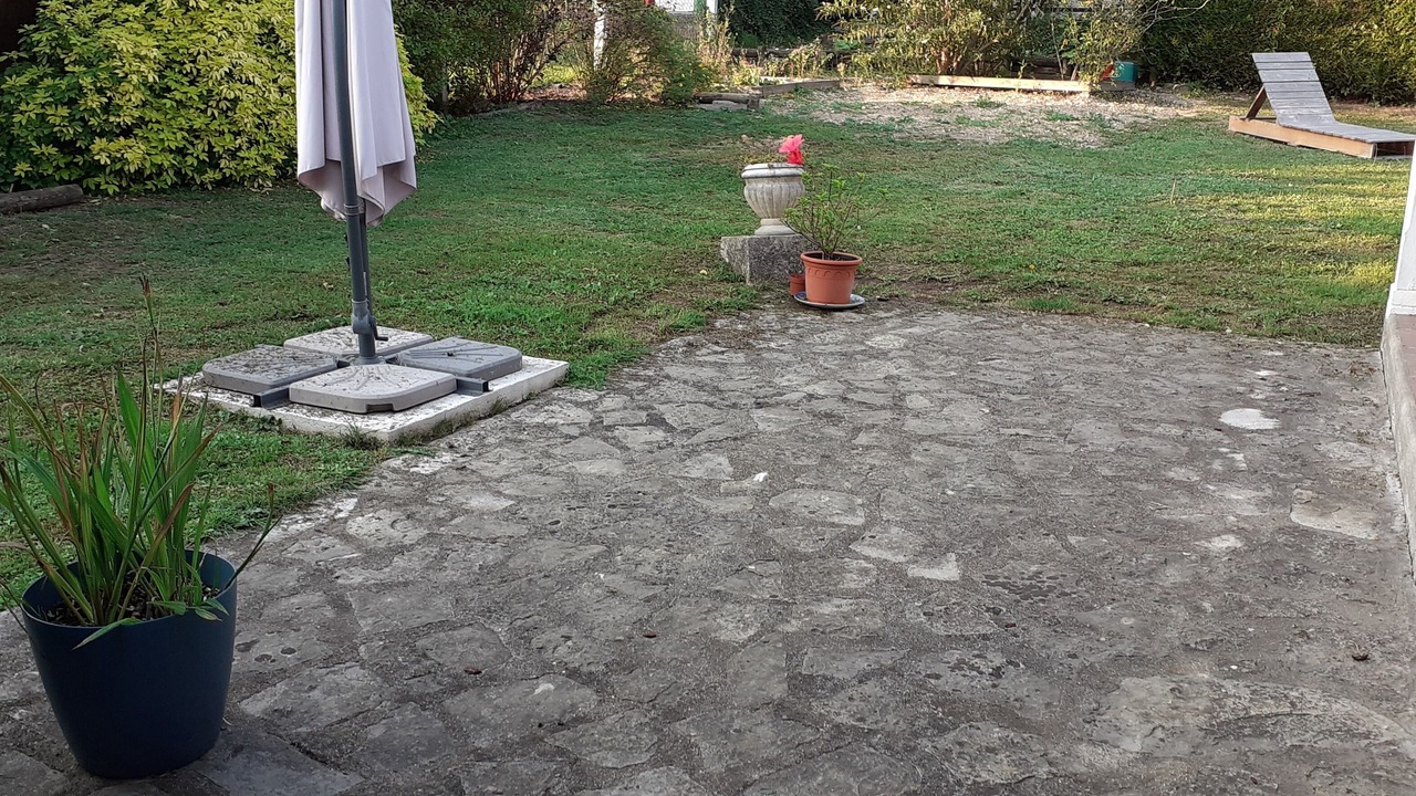 Photo of Patio Balcony in Neaufles-Saint-Martin