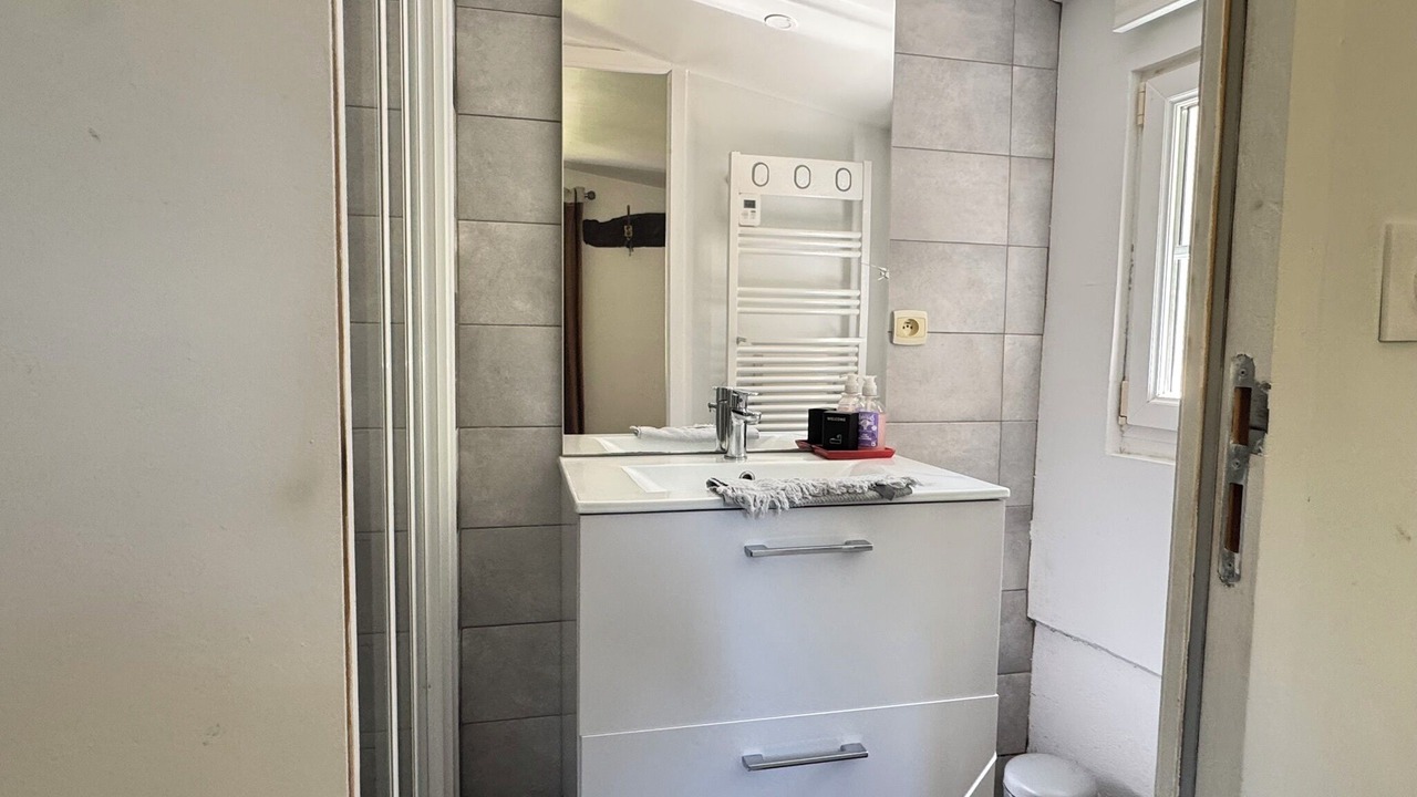 Photo of Bathroom in Annebault