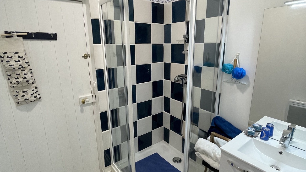 Photo of Bathroom in Envermeu