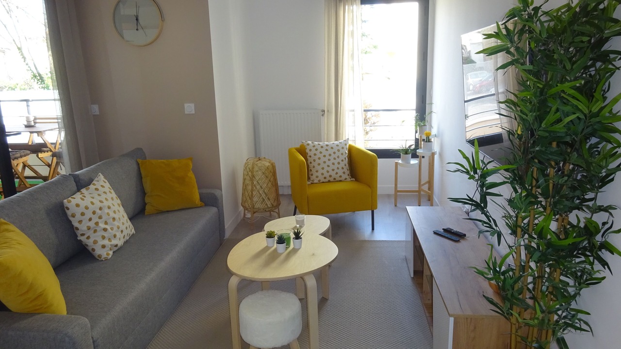 Photo of Livingroom in Colombes