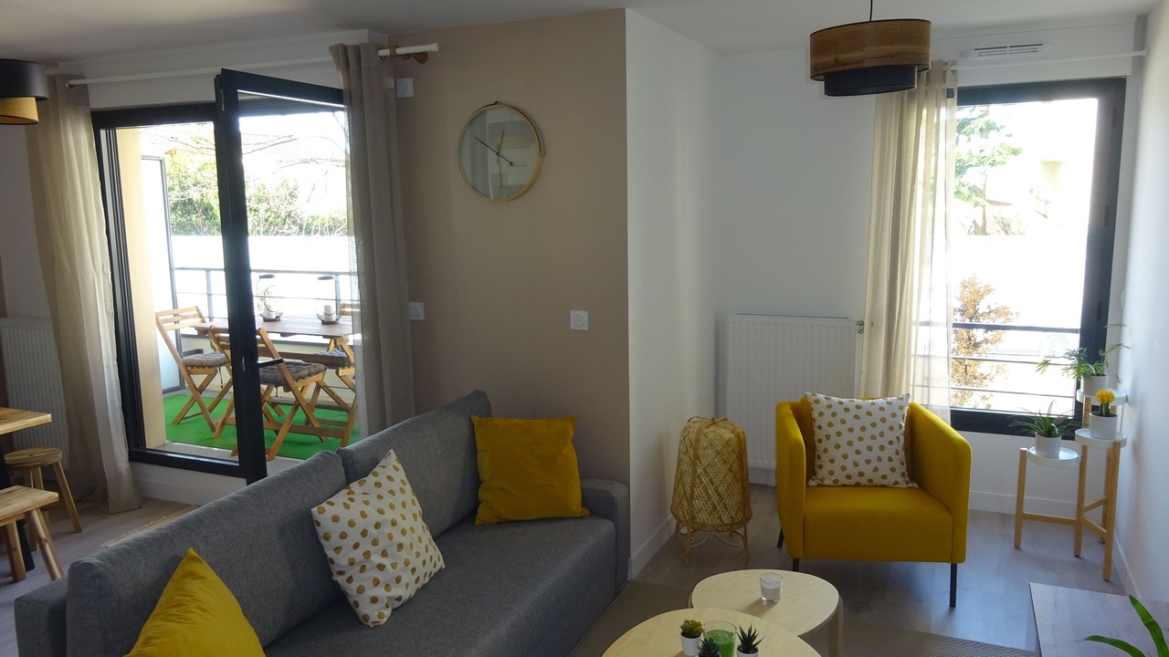 Photo of Livingroom in Colombes