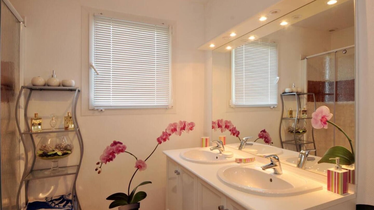 Photo of Bathroom in Villers-sous-Chatillon