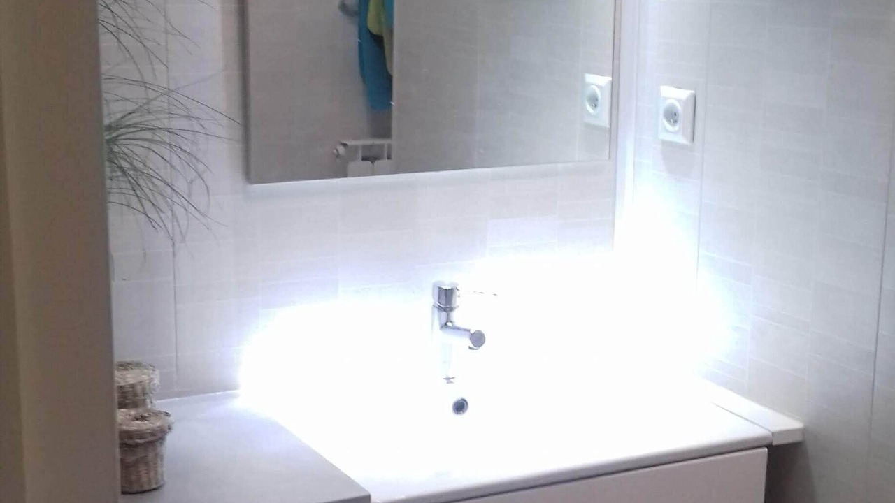 Photo of Bathroom in Ballancourt