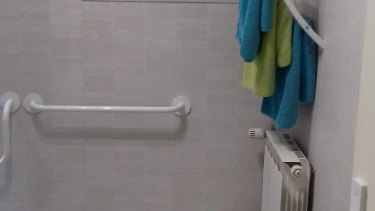 Photo of Bathroom in Ballancourt