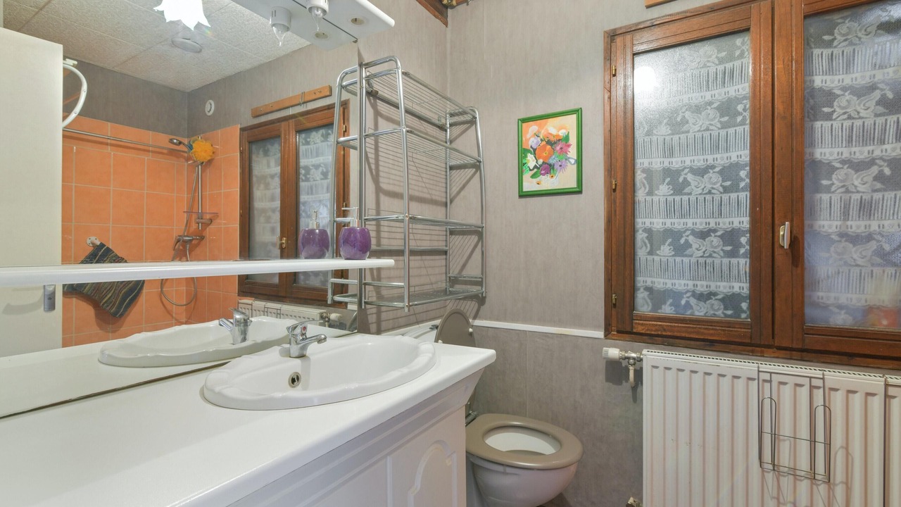 Photo of Bathroom in Villenauxe-la-Grande