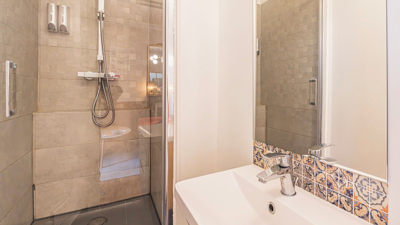 Photo of Bathroom in Reims