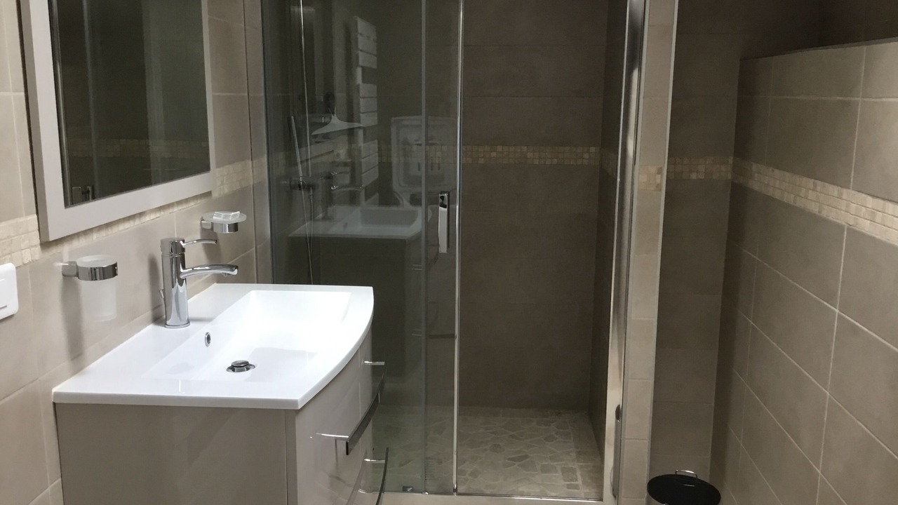 Photo of Bathroom in Rhone Crussol