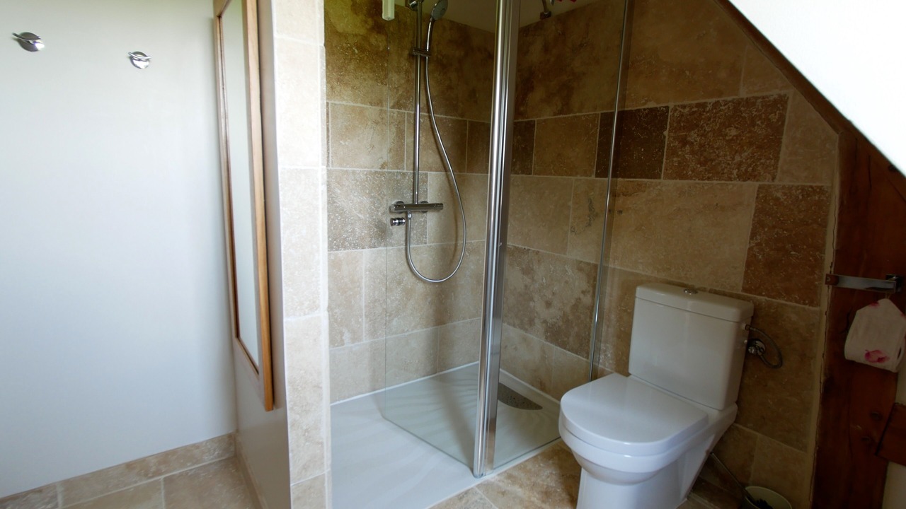 Photo of Bathroom in Genneville