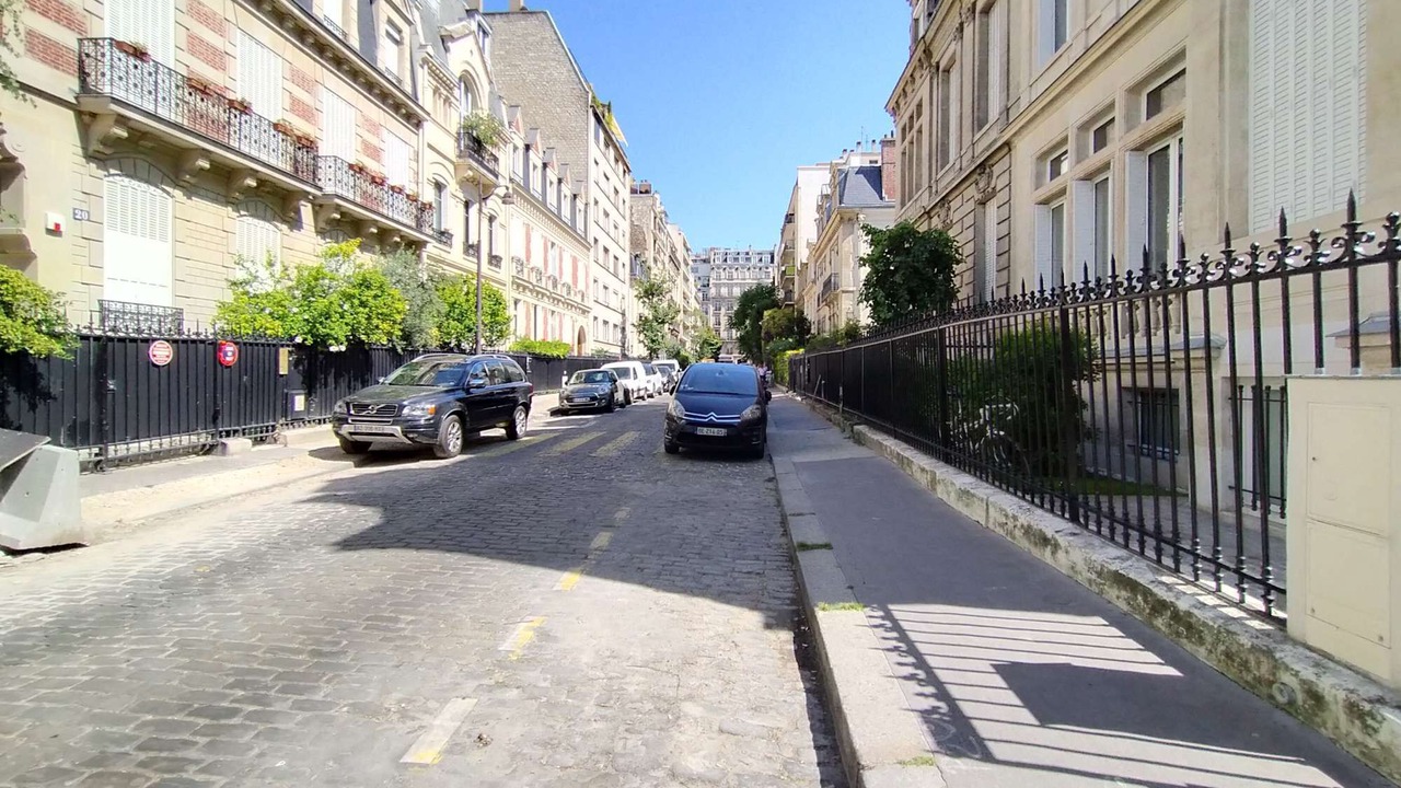 Photo of Others in Porte-Dauphine