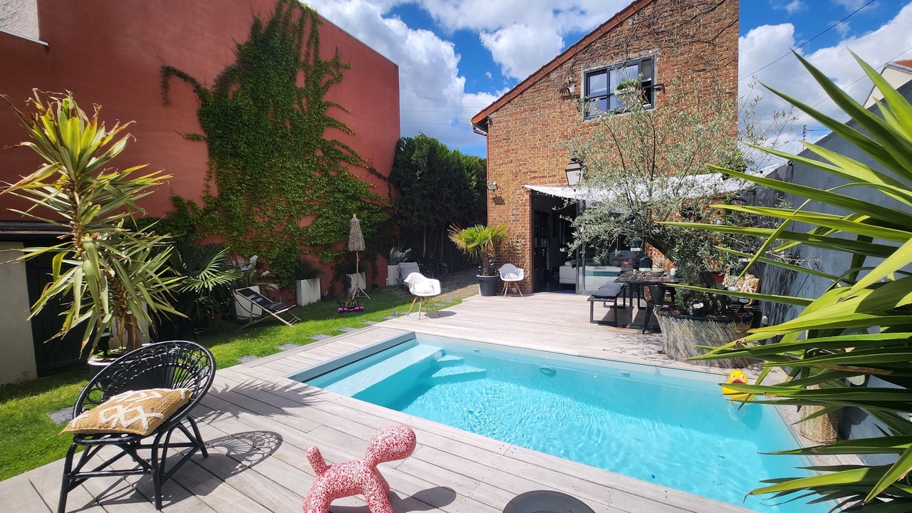 Photo of Outdoor in Colombes