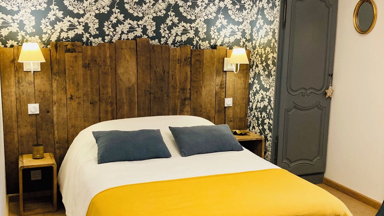 Photo of Bedroom in Saint-Pere