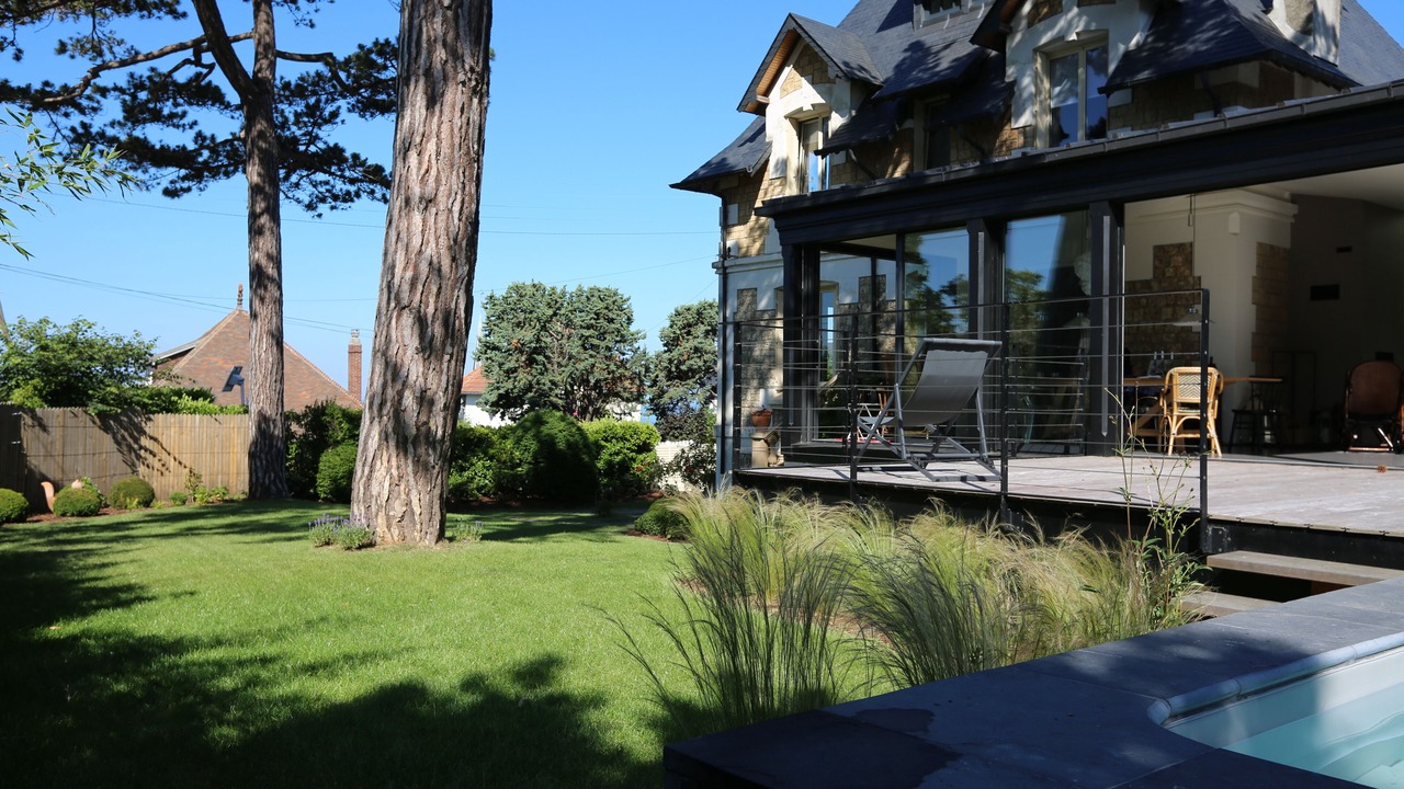 Photo of Patio Balcony in Trouville-sur-Mer