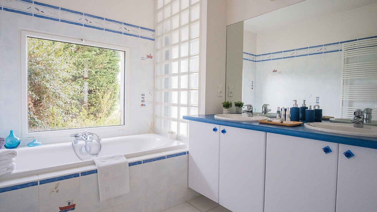Photo of Bathroom in Hermanville-sur-Mer