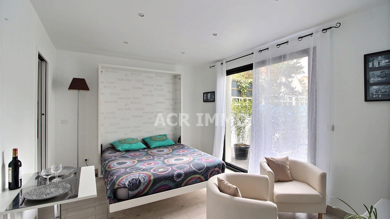Photo of Bedroom in Saint-Gratien