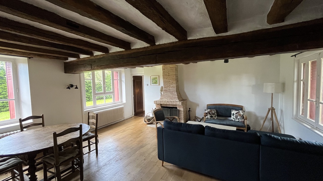 Photo of Livingroom in Bullou