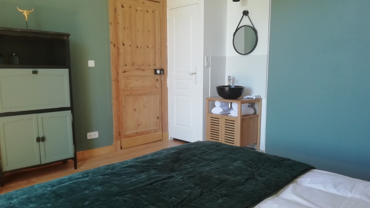 Photo of Bedroom in Percy-en-Auge