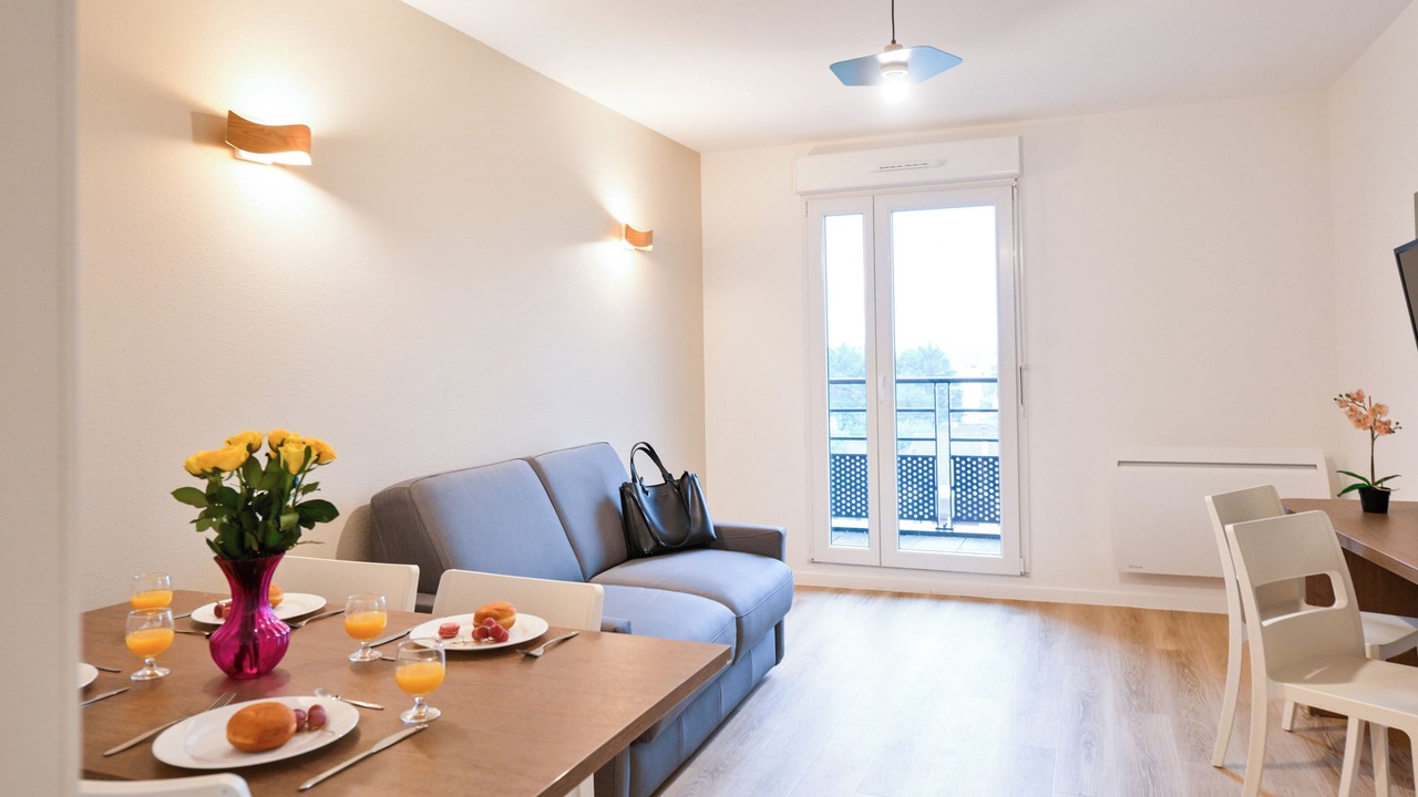 Photo of Livingroom in Saint-Cyr-l'Ecole