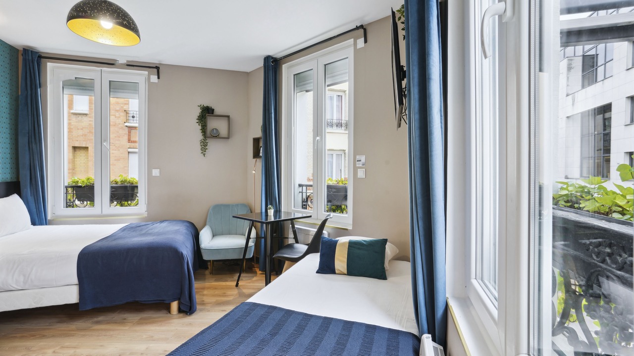 Photo of Bedroom in Prince–Marmottan