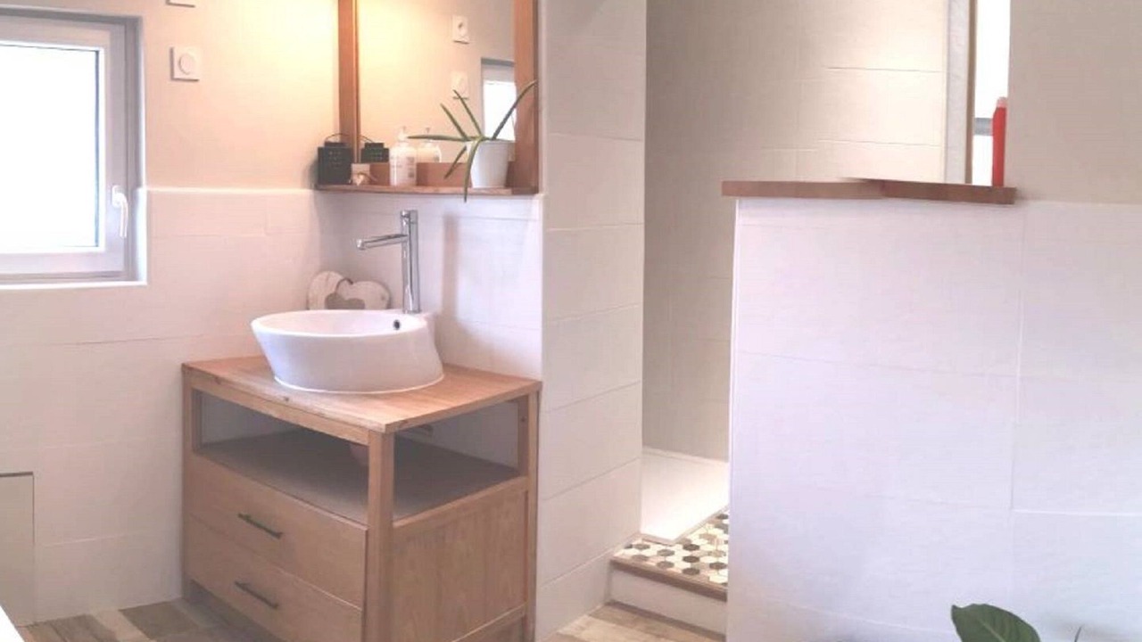 Photo of Bathroom in Louches