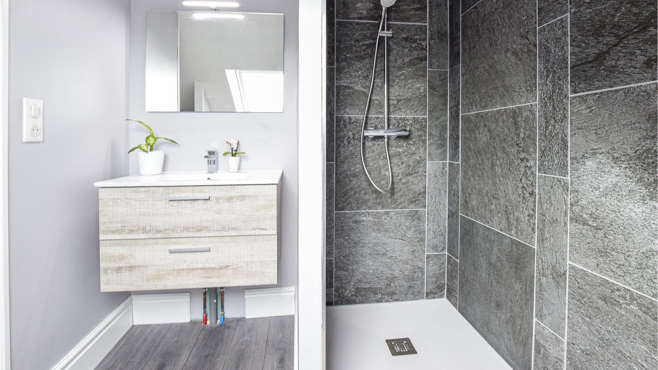 Photo of Bathroom in Saint-Martin-aux-Buneaux