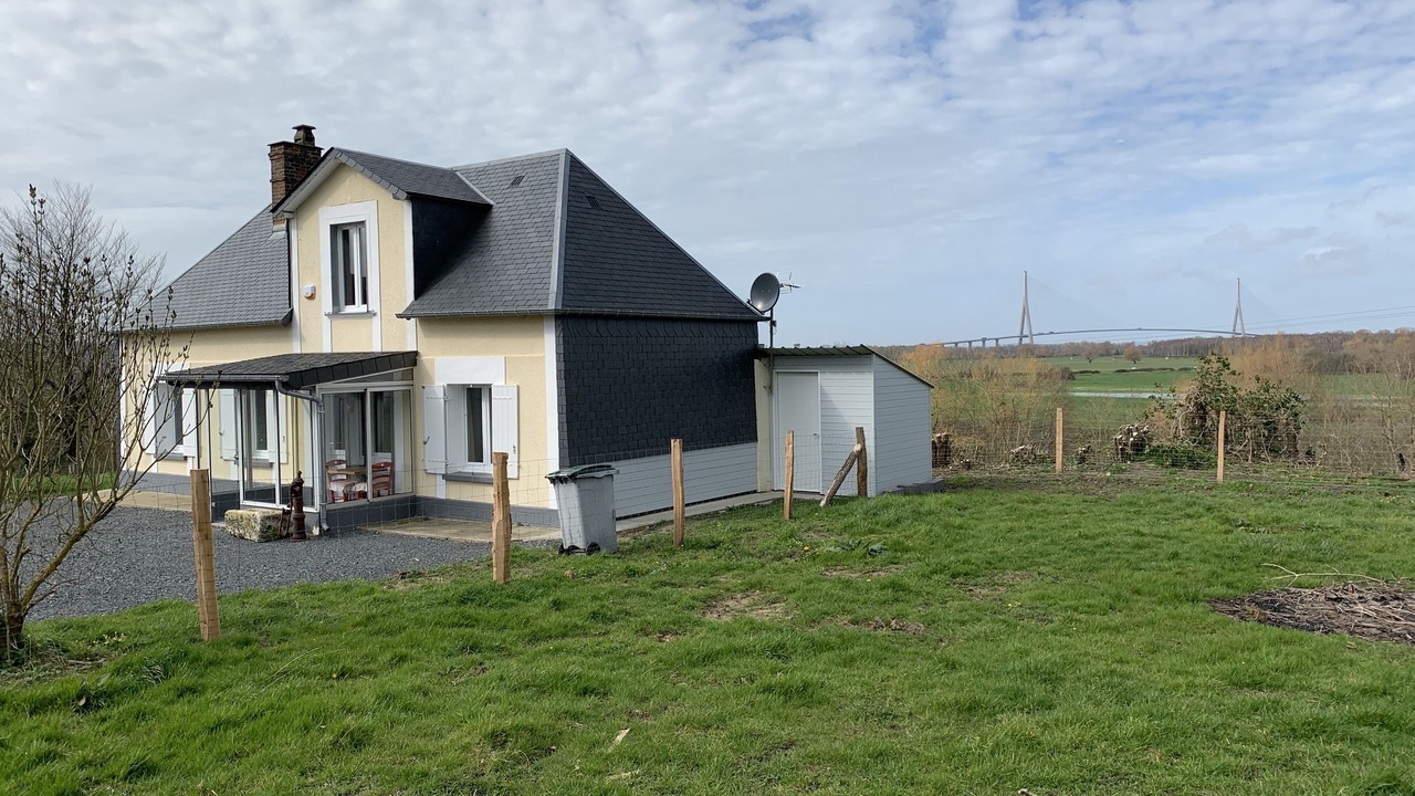 Photo of Outdoor in Fiquefleur-Equainville