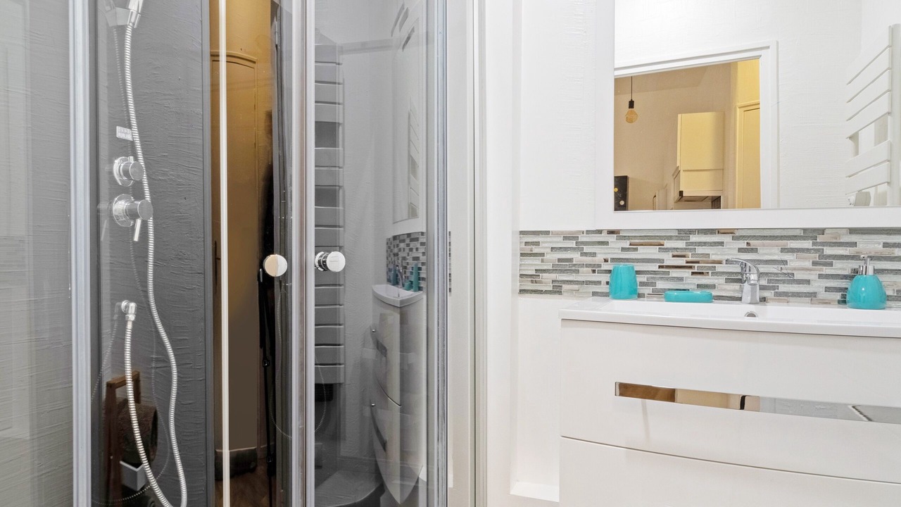 Photo of Bathroom in La Ferte-sous-Jouarre