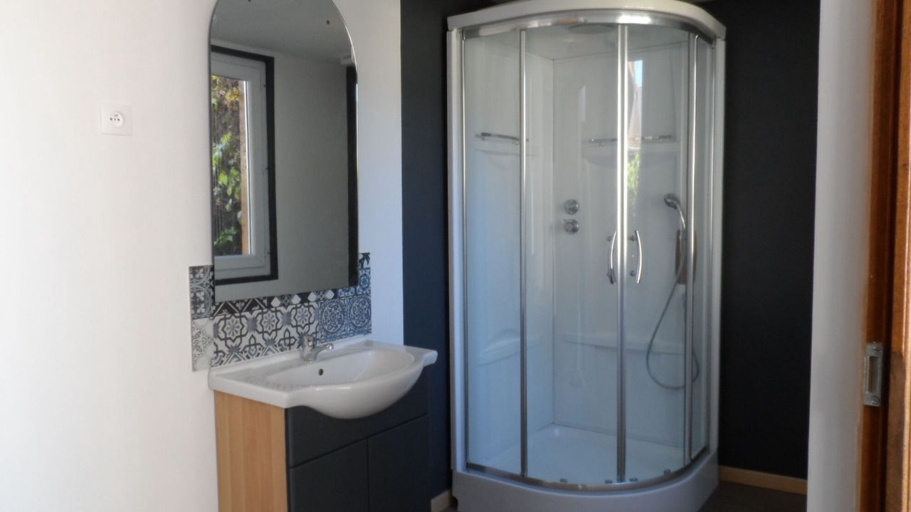 Photo of Bathroom in Feuquieres-en-Vimeu