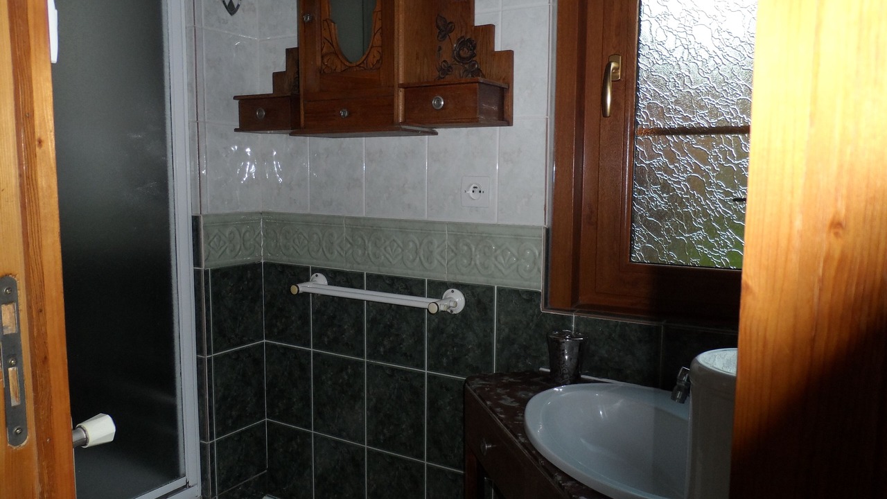 Photo of Bathroom in Feuquieres-en-Vimeu