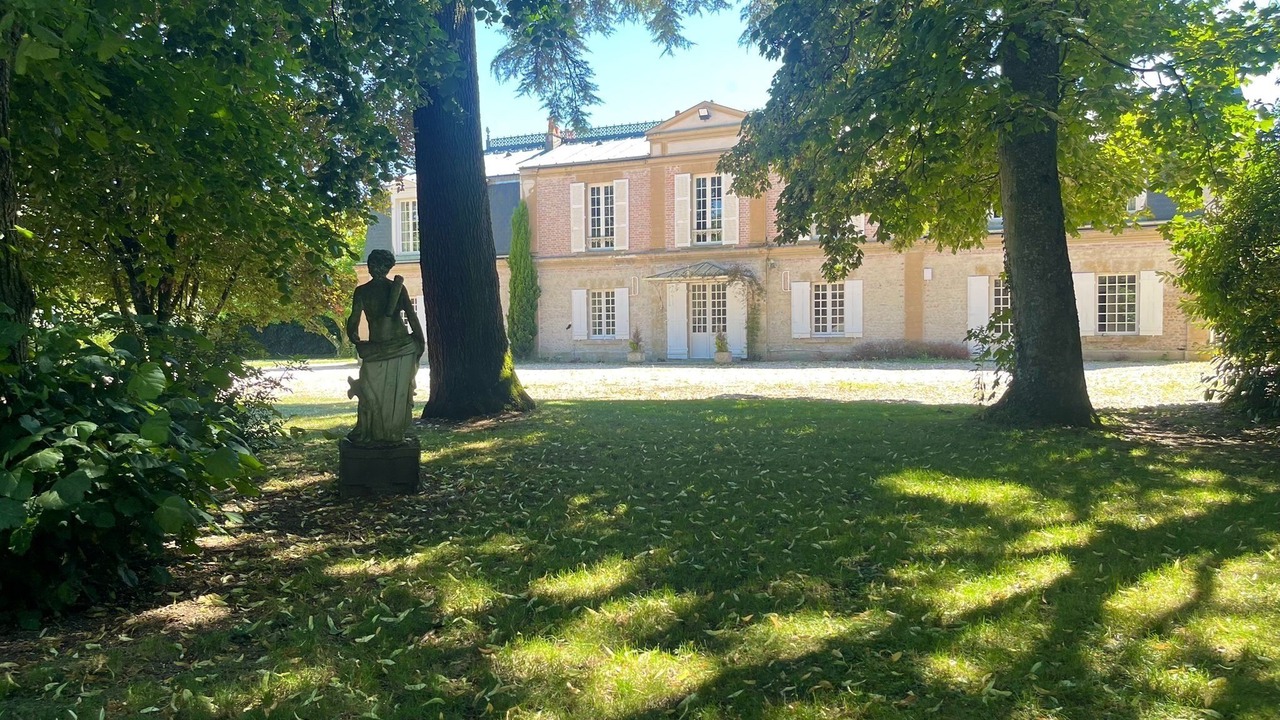 Photo of Outdoor in Neuville-aux-Bois