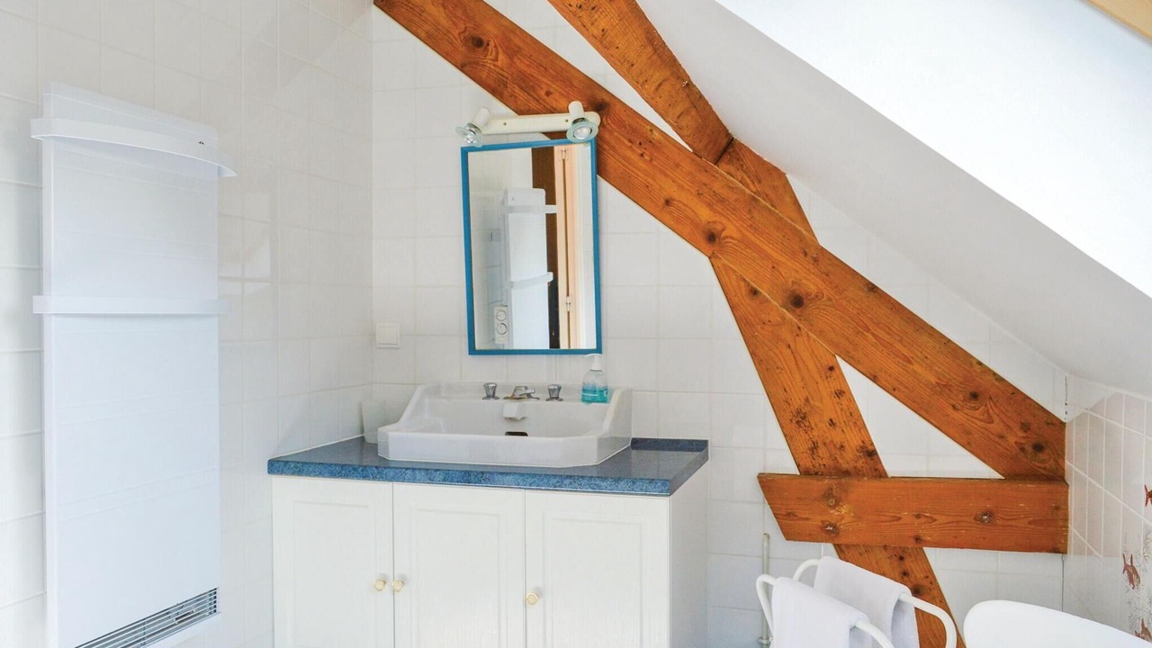 Photo of Bathroom in Roisel