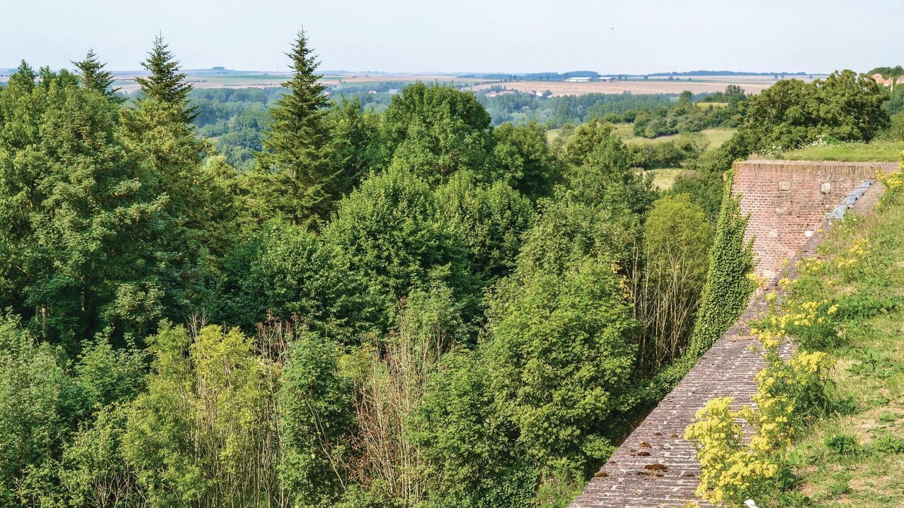 Photo of Others in Auxi-le-Chateau