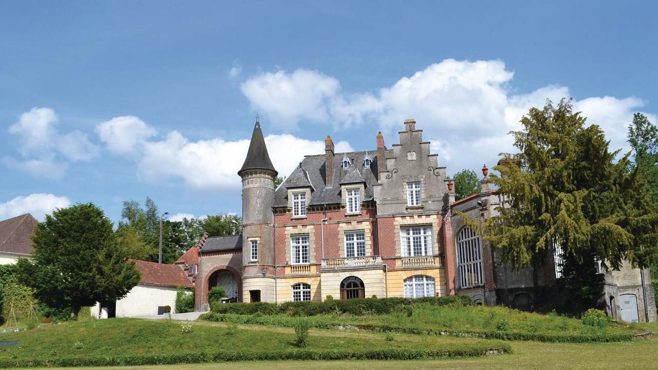 Photo of Others in Marconne