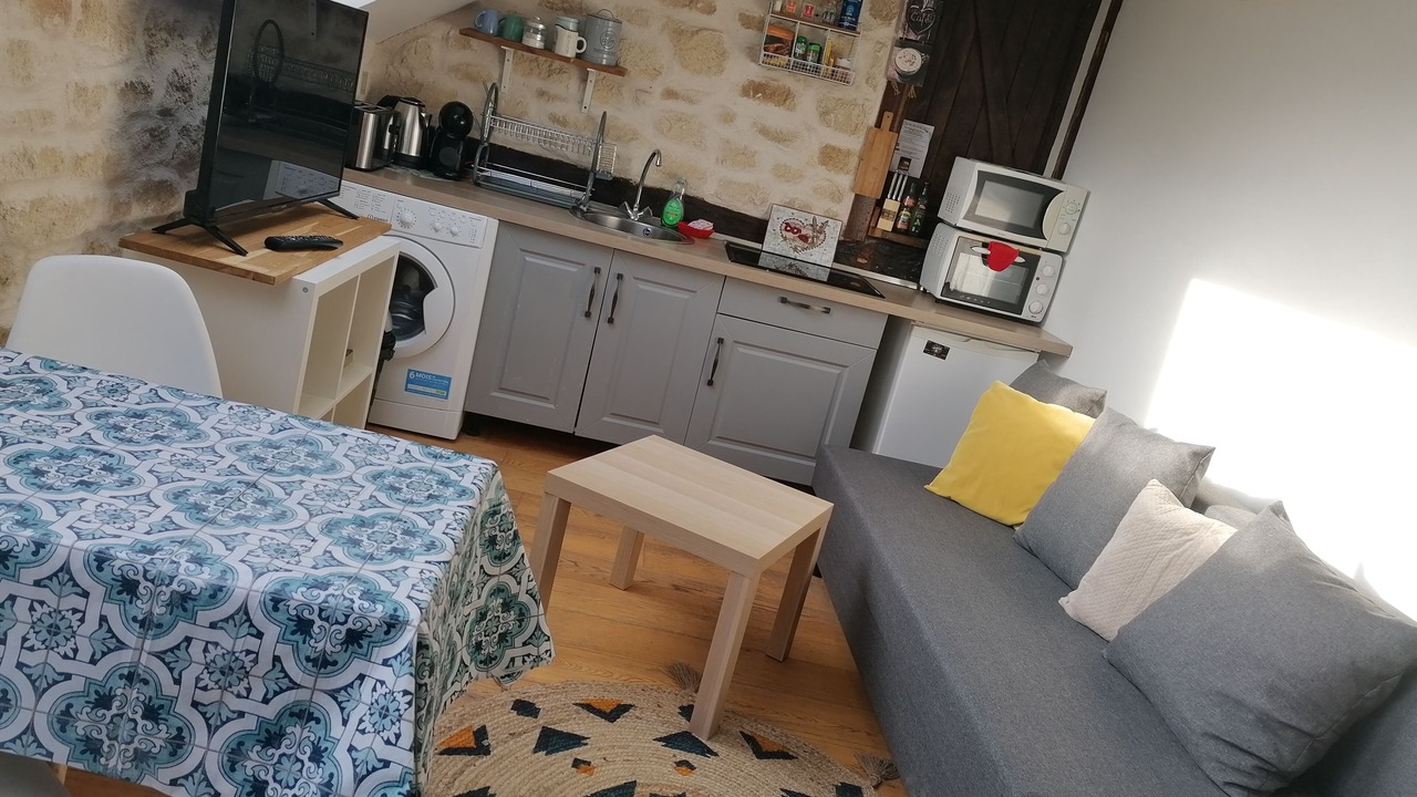 Photo of Livingroom in Echarcon