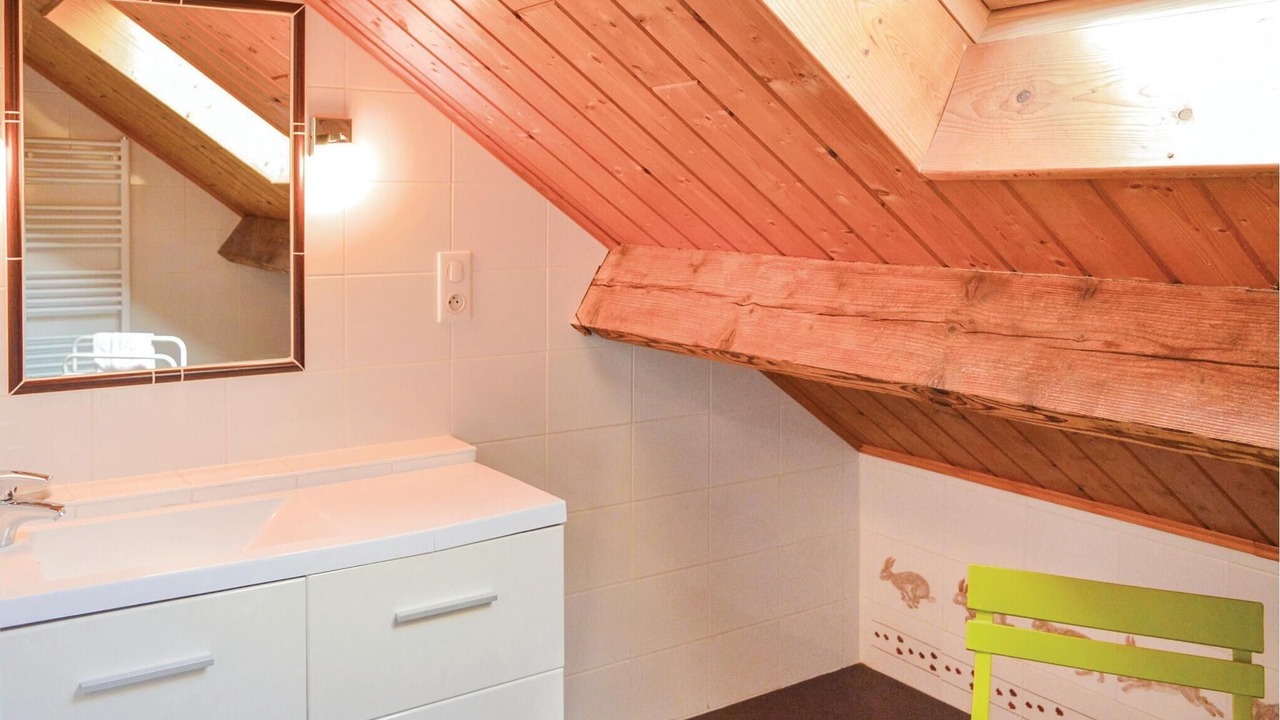 Photo of Bathroom in Roisel