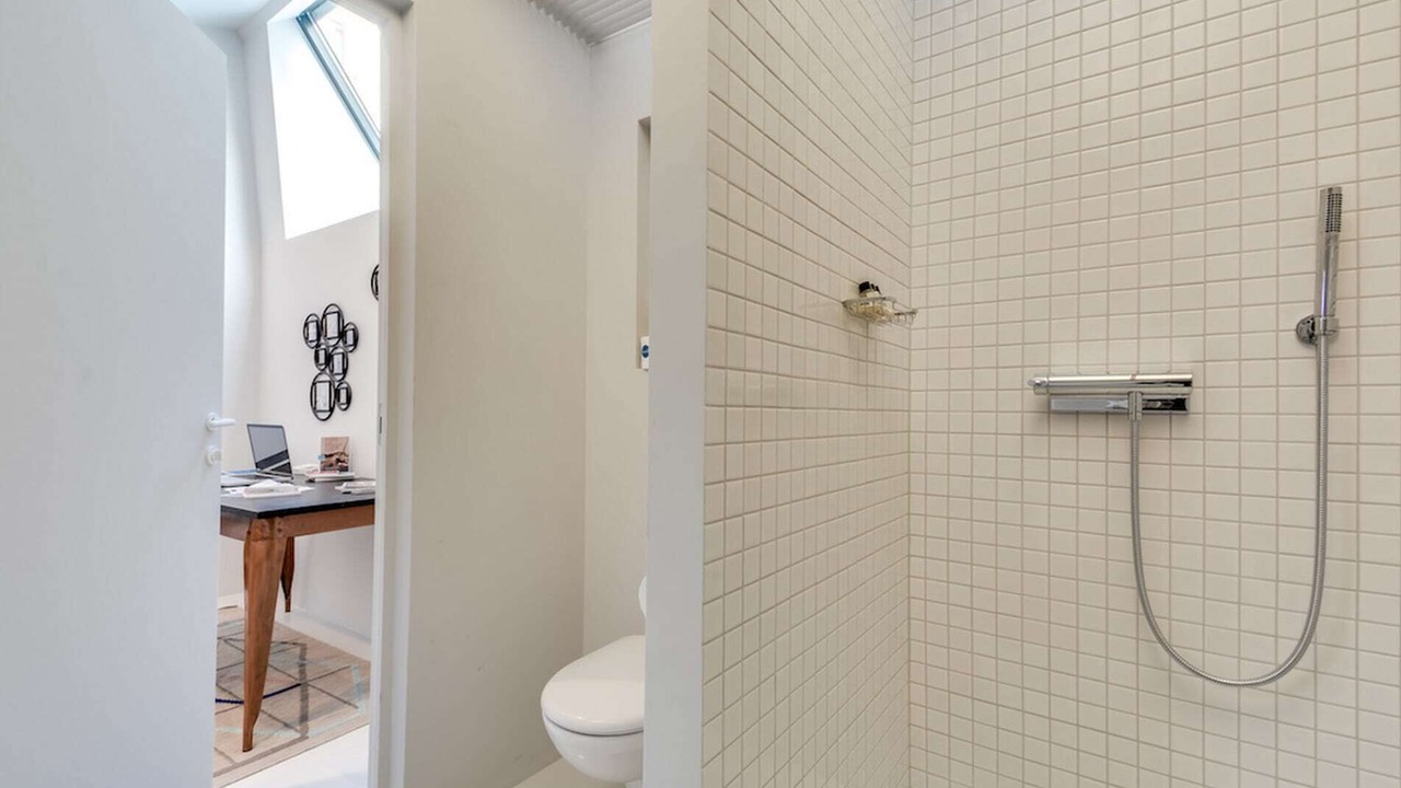 Photo of Bathroom in Quartier du Petit-Montrouge