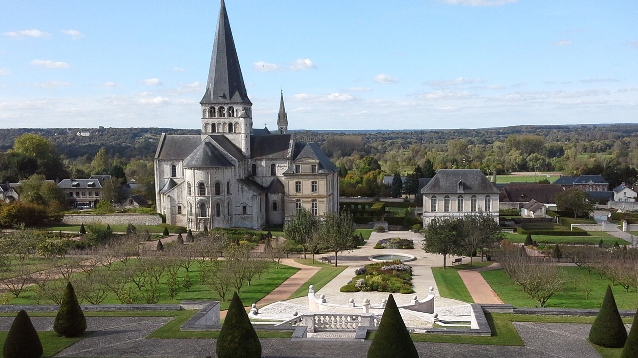Photo of Others in Saint-Paer