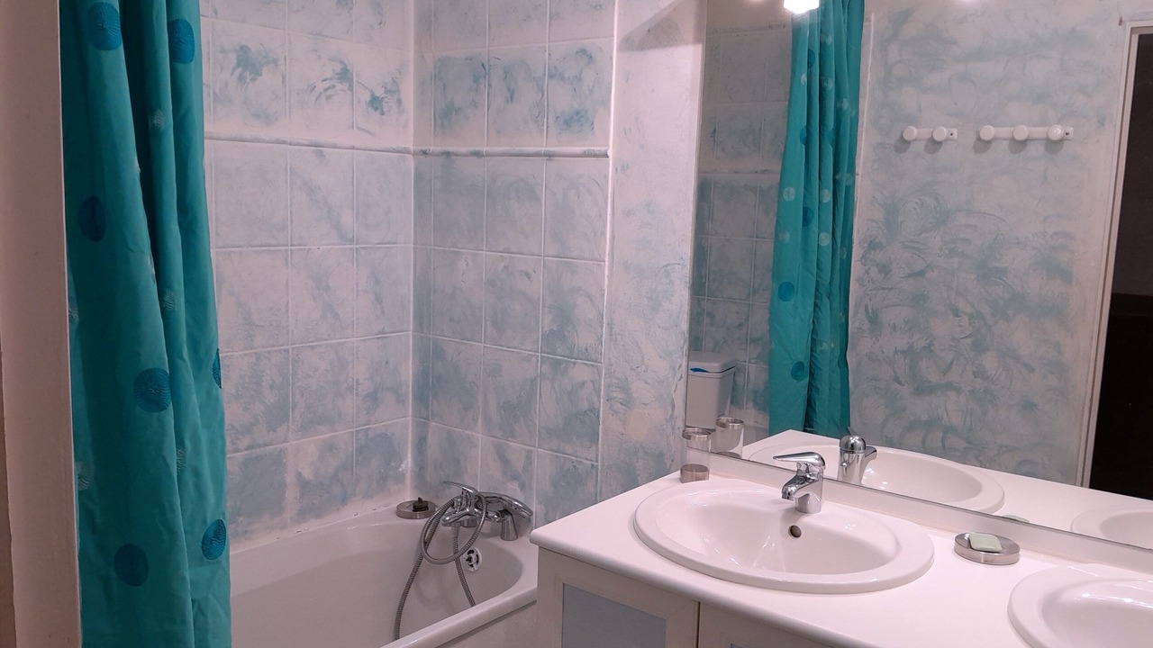 Photo of Bathroom in Quarre-les-Tombes