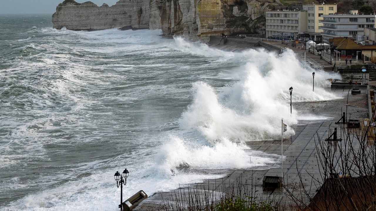 Photo of Others in Etretat