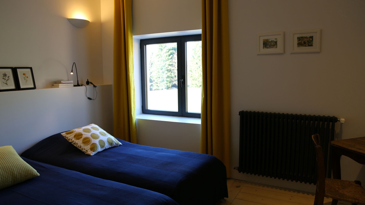 Photo of Bedroom in Romenay