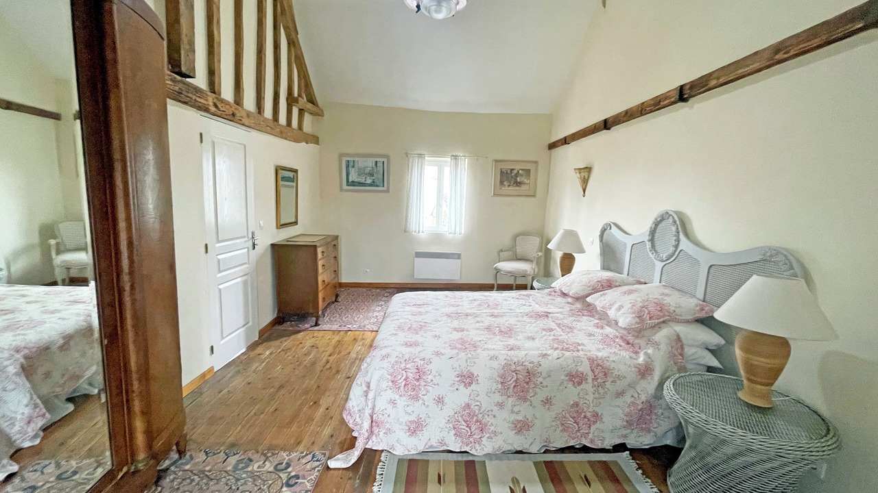Photo of Bedroom in Avernes-Saint-Gourgon
