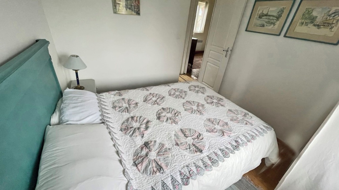 Photo of Bedroom in Avernes-Saint-Gourgon