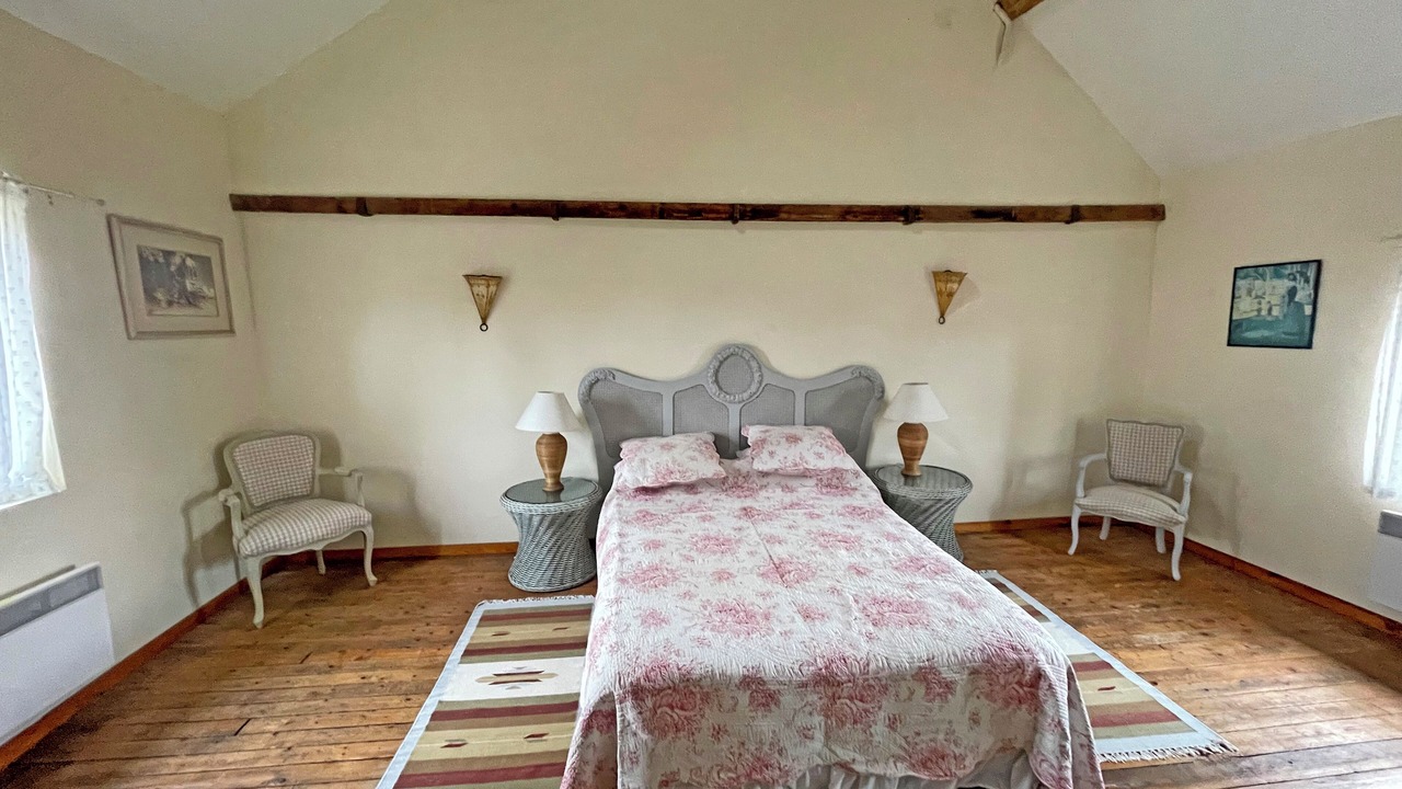 Photo of Bedroom in Avernes-Saint-Gourgon
