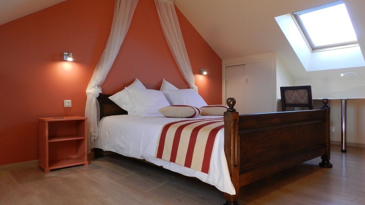 Photo of Bedroom in Esqueheries