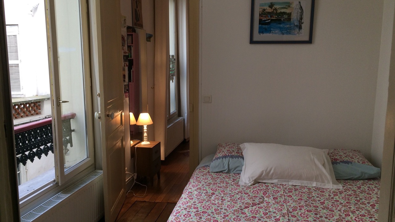 Photo of Bedroom in 9th Arrondissement