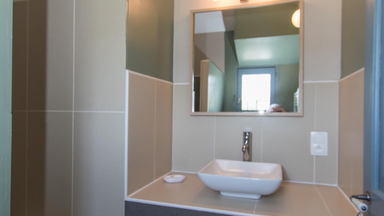 Photo of Bathroom in Octon