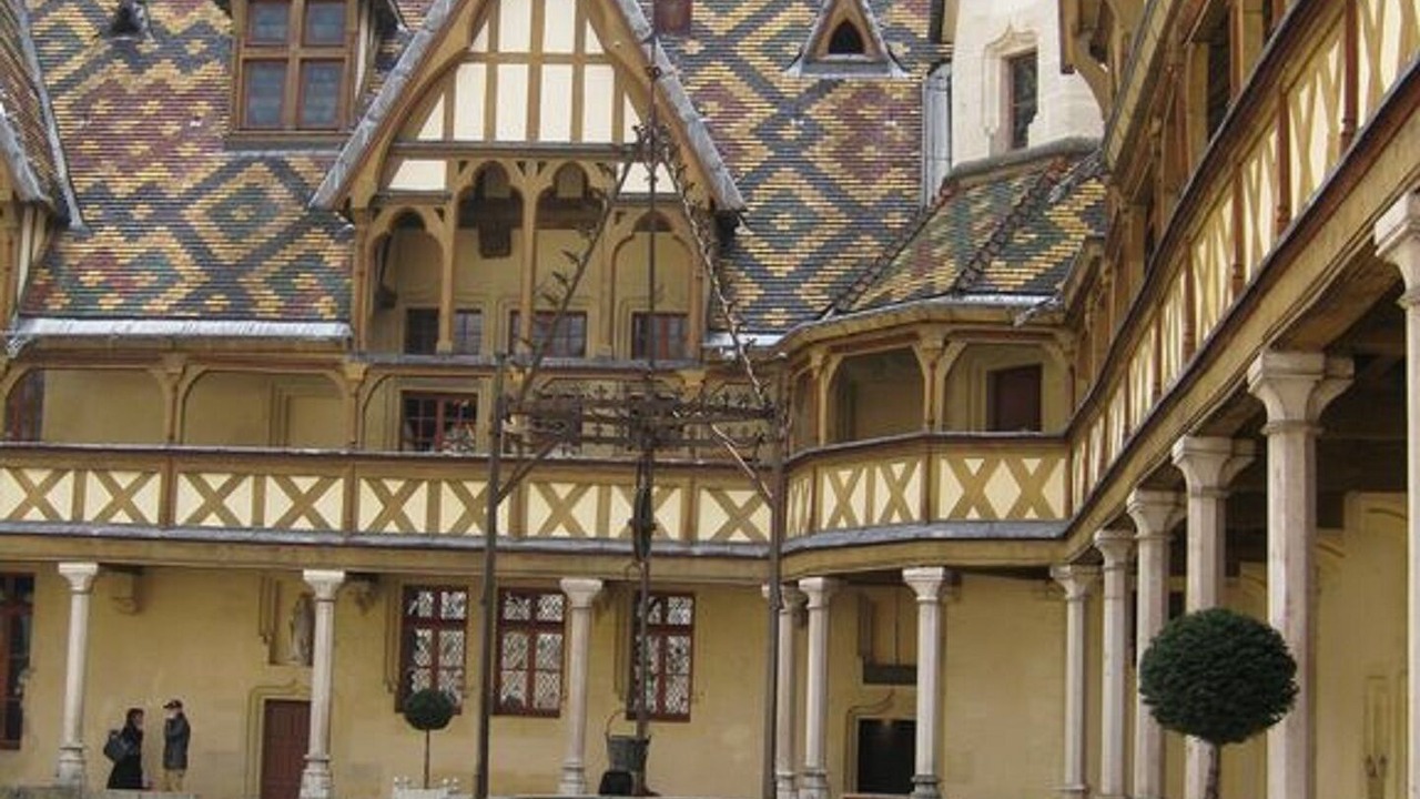 Photo of Others in Beaune