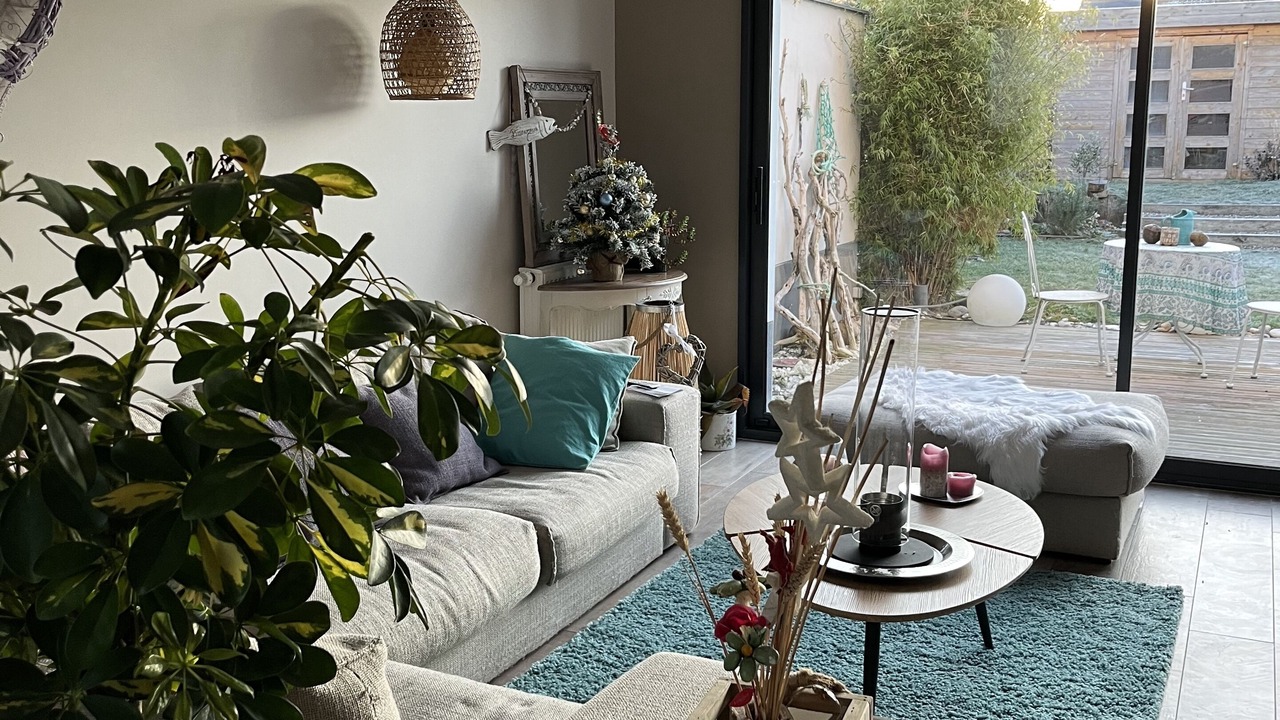 Photo of Livingroom in Perenchies