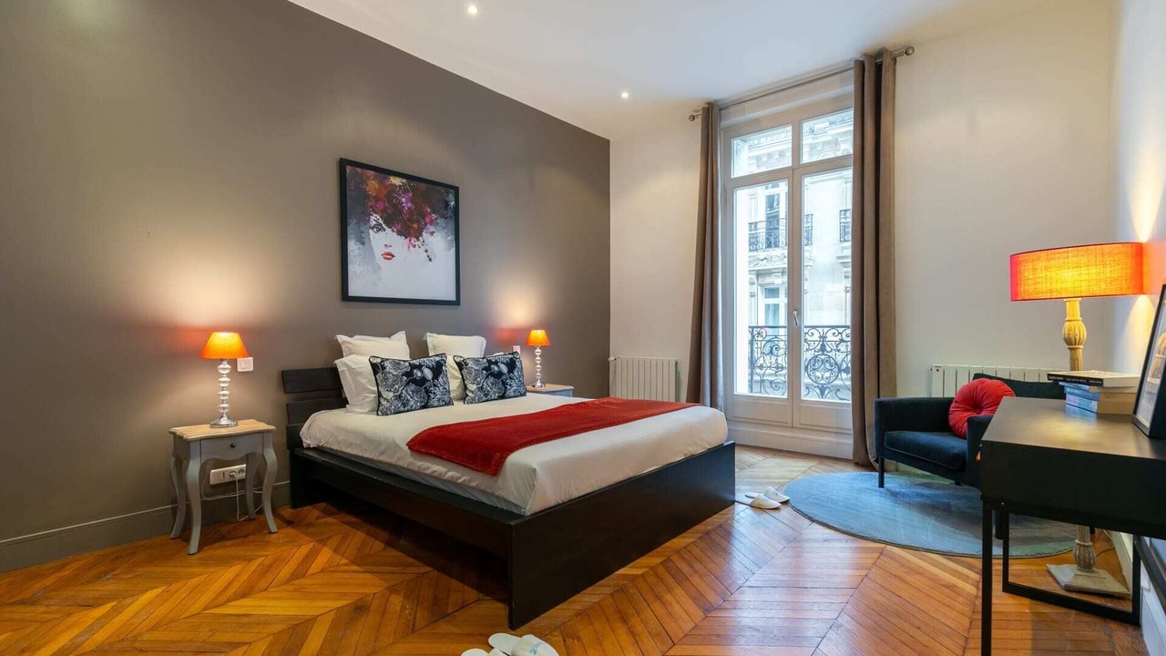 Photo of Bedroom in Champs-Elysees