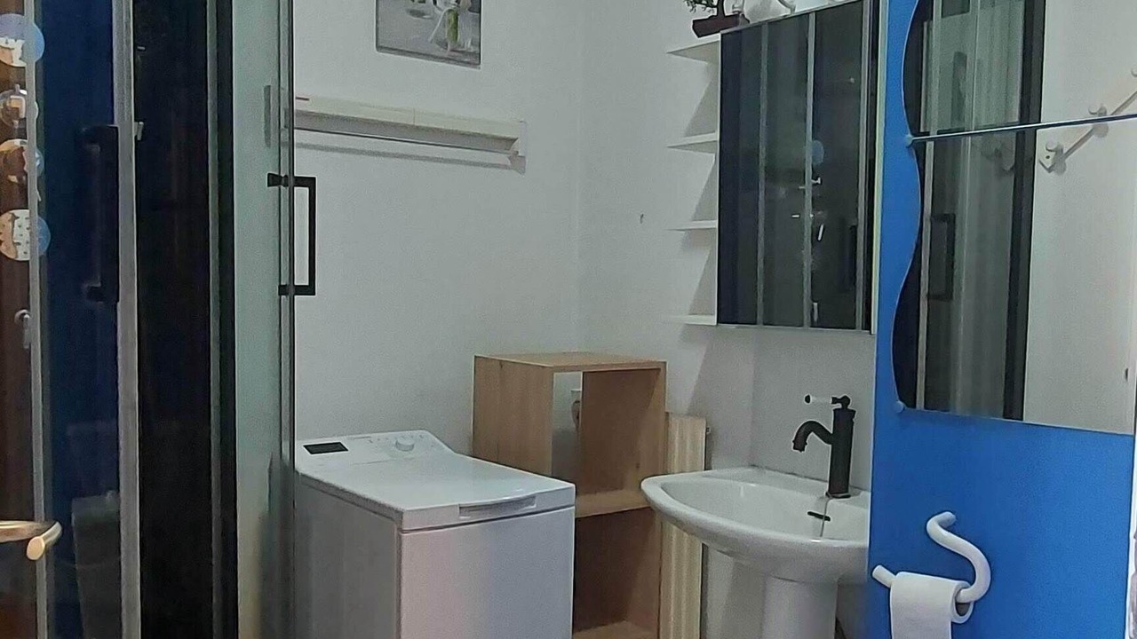 Photo of Bathroom in Loos
